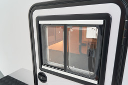 Sliding windows on both sides